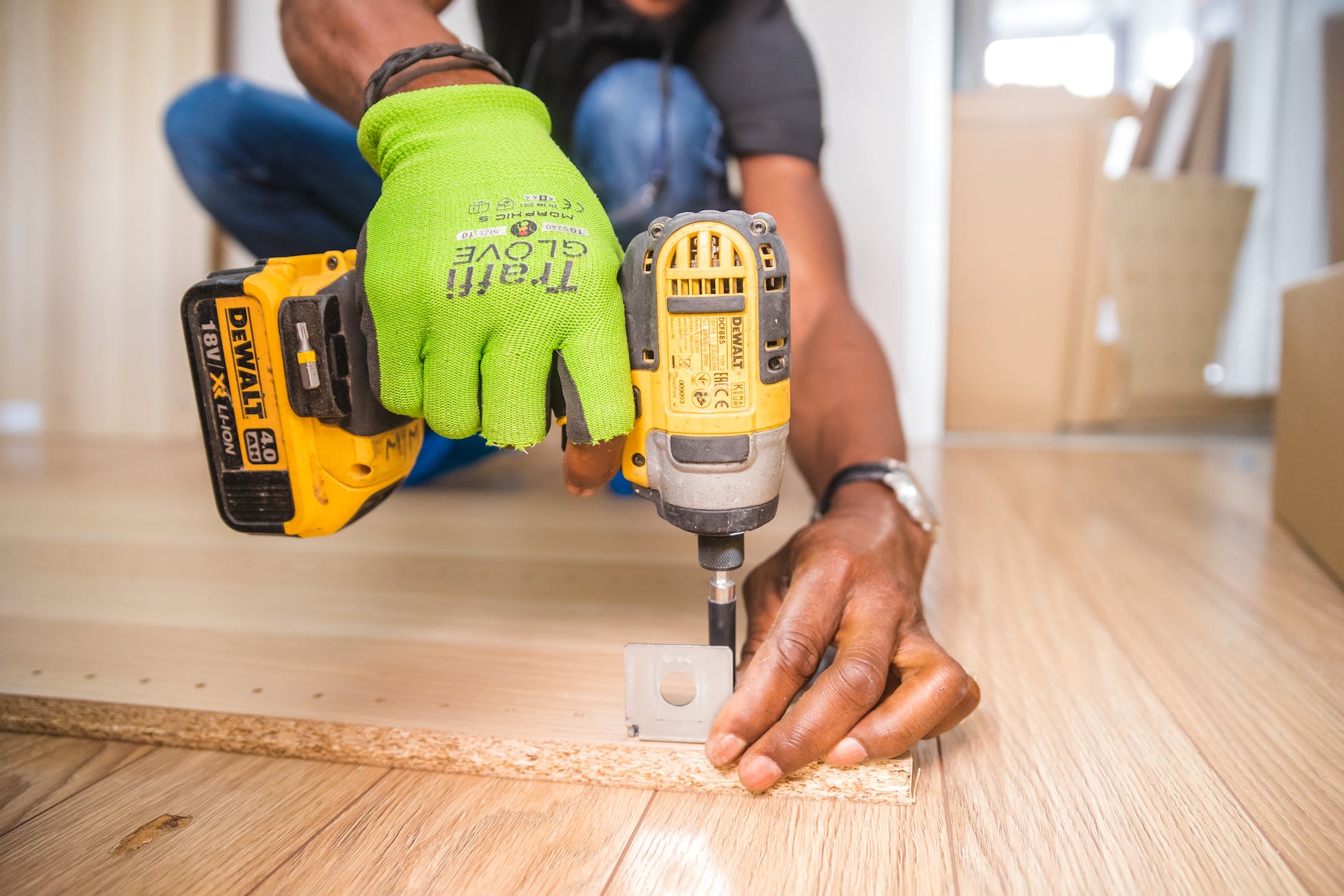 top considerations when choosing a general contractor